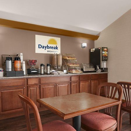 Days Inn By Wyndham Middletown New Hampton Exteriör bild
